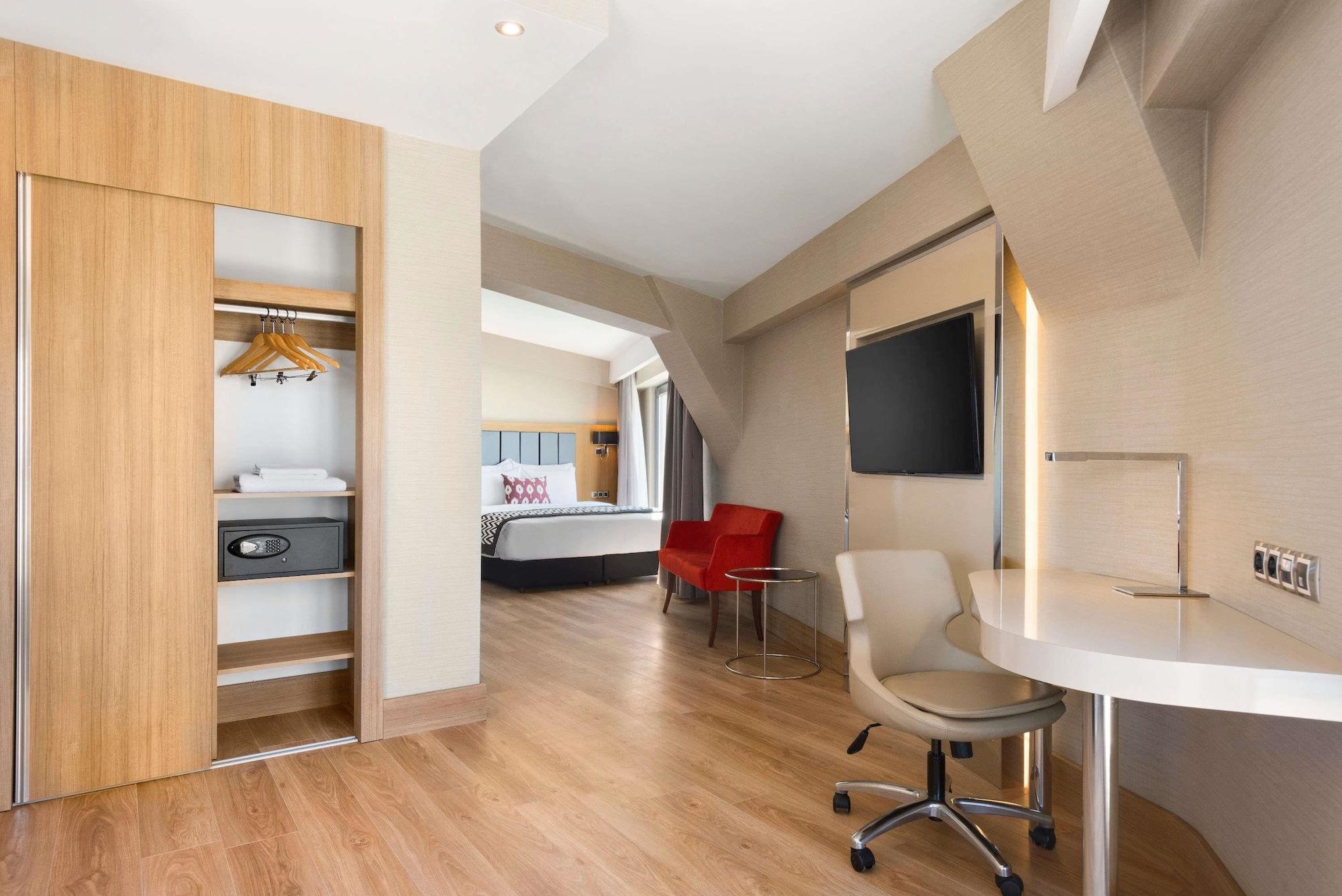 Ramada Encore Eskişehir Luaran gambar